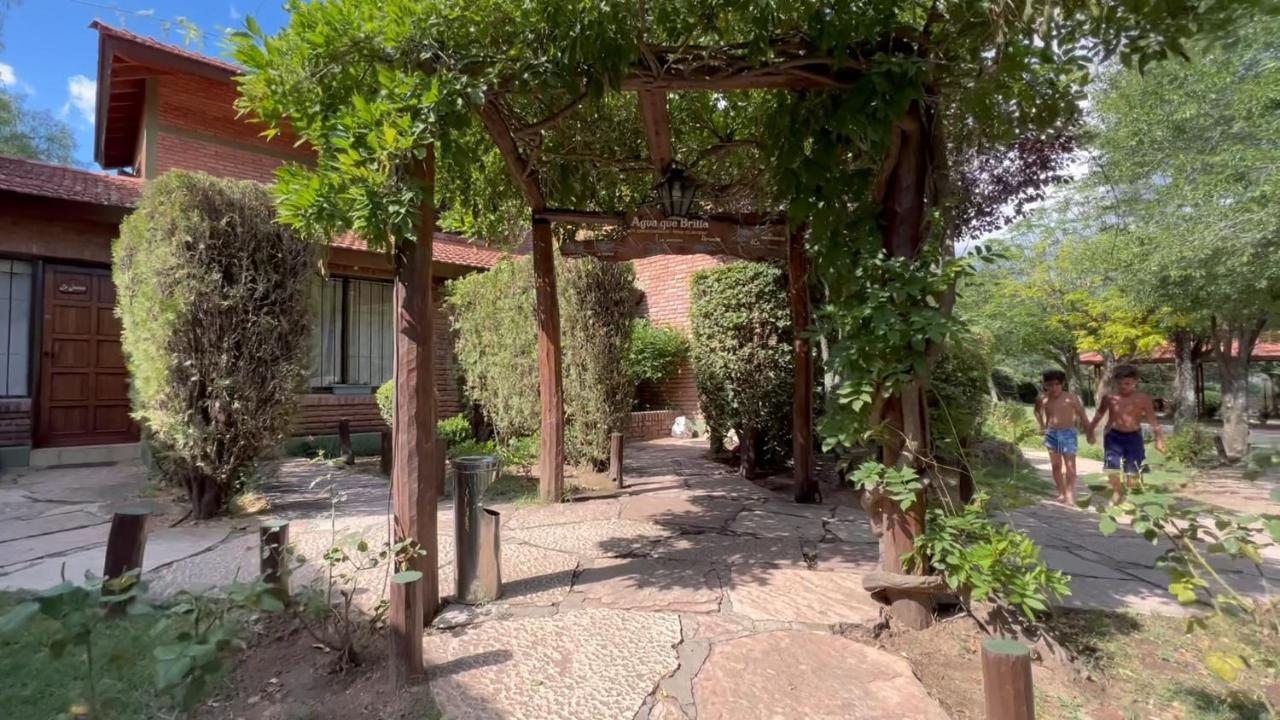 Cabanas Agua Que Brilla Mina Clavero Exterior foto