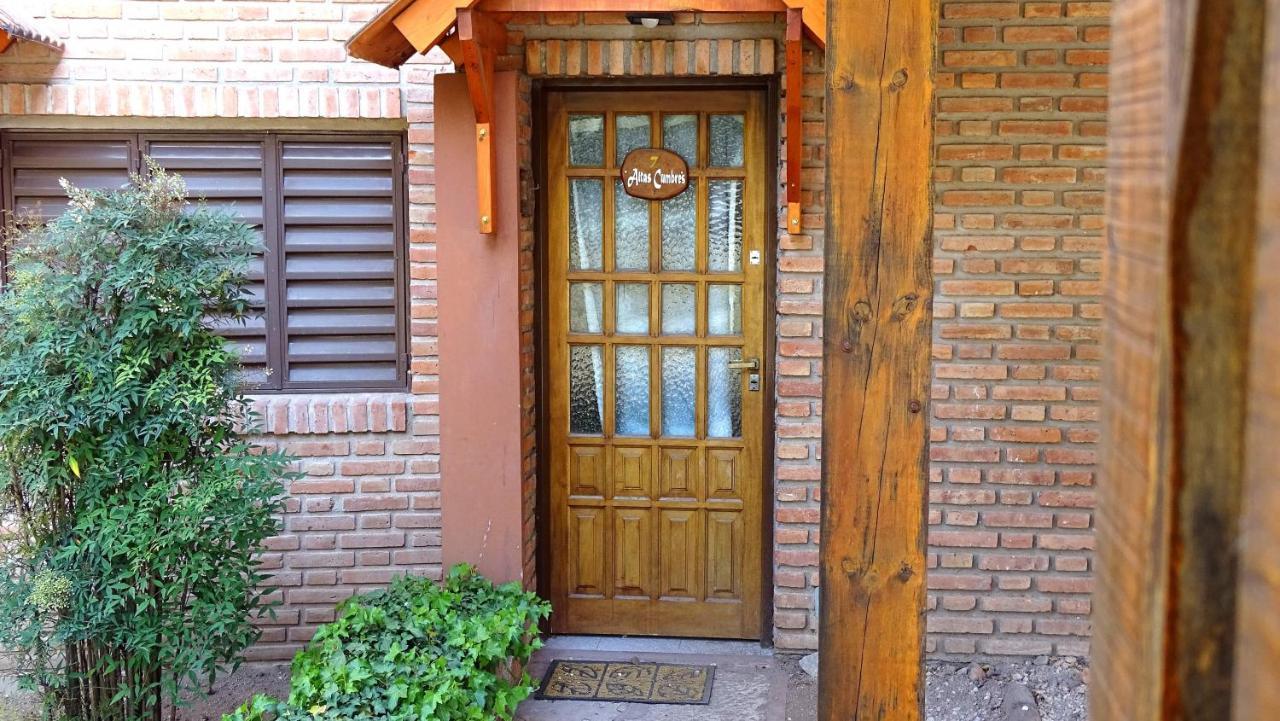 Cabanas Agua Que Brilla Mina Clavero Exterior foto
