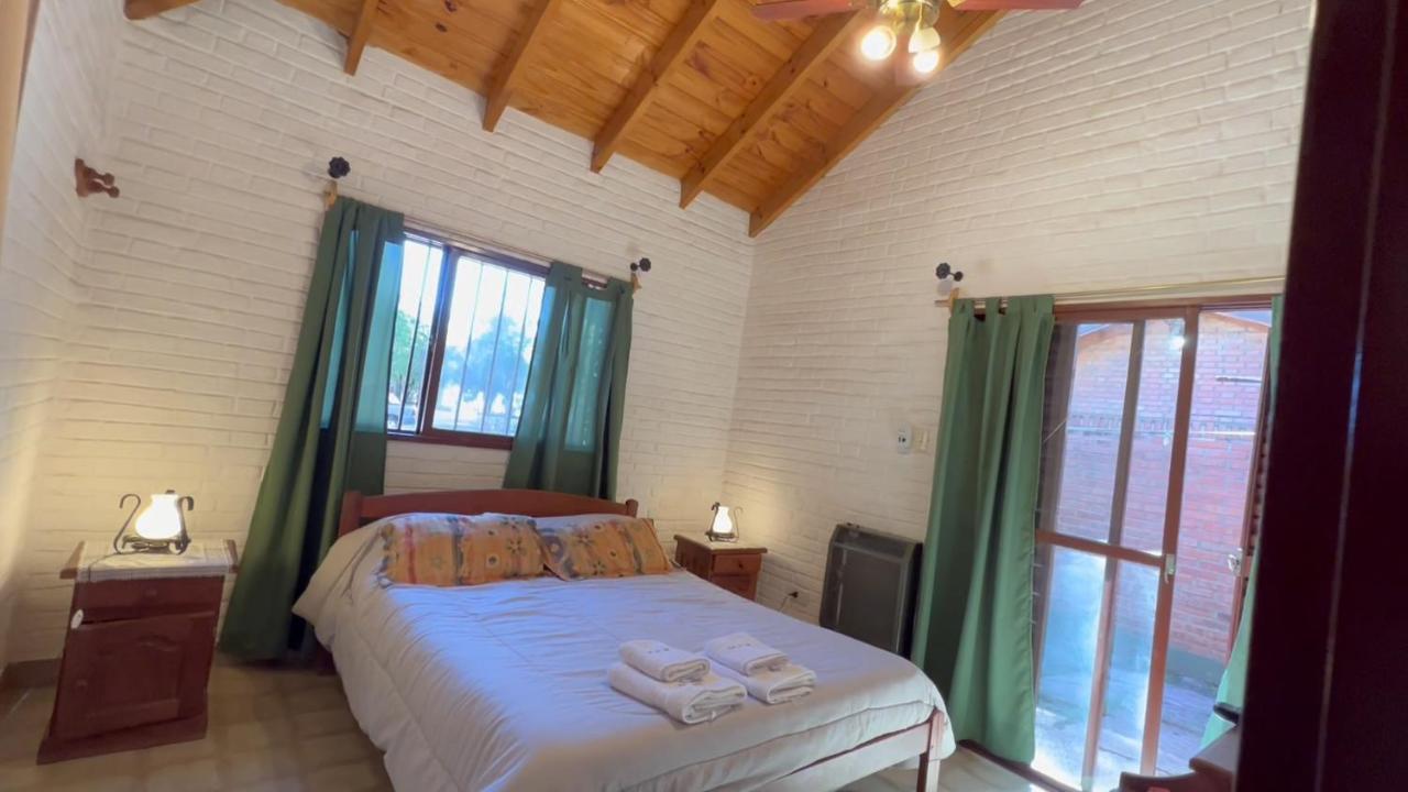 Cabanas Agua Que Brilla Mina Clavero Exterior foto